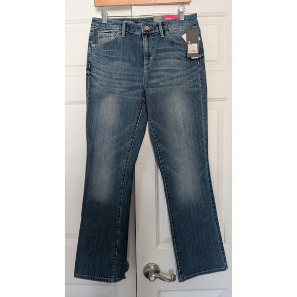 Mossimo Mid Rise Curvy Bootcut Jeans NEW! - Picture 1 of 8